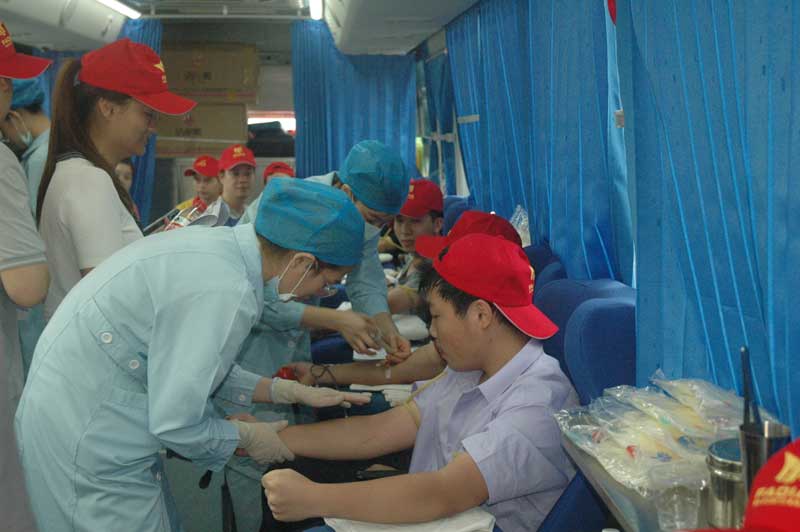 佛山市自動(dòng)門行業(yè)協(xié)會(huì)大型應(yīng)急獻(xiàn)血活動(dòng)