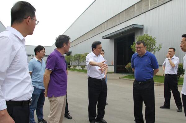 南昌市副市長、公安局局長萬秀奇就警企合作提出指導(dǎo)性意見