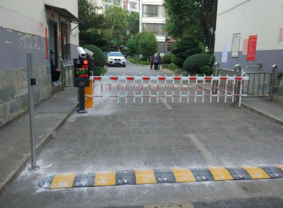 雙重車牌識(shí)別