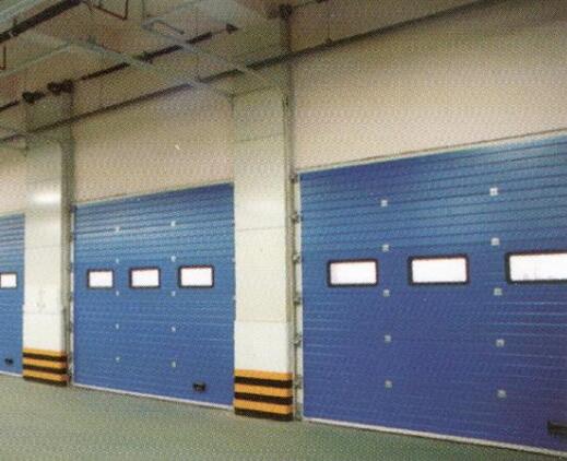 工業(yè)滑升門