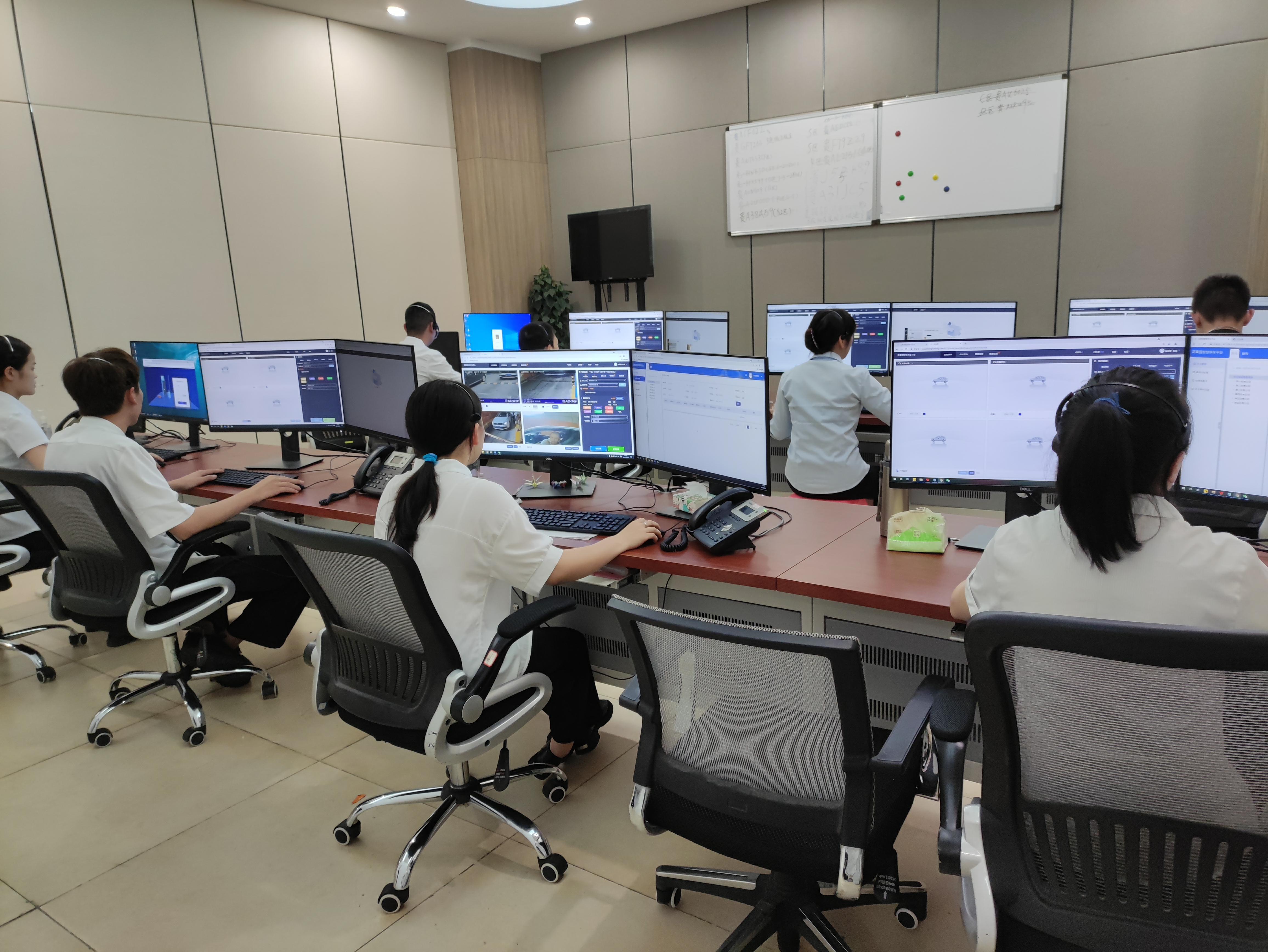 坐席人員通過環(huán)境監(jiān)控與車主溝通了解情況后實現(xiàn)遠(yuǎn)程開閘