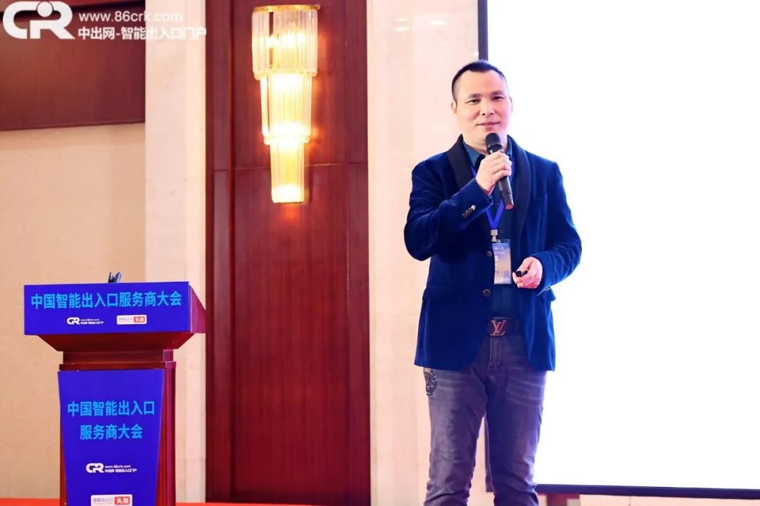 廣東榮高門窗總經(jīng)理黃榮志