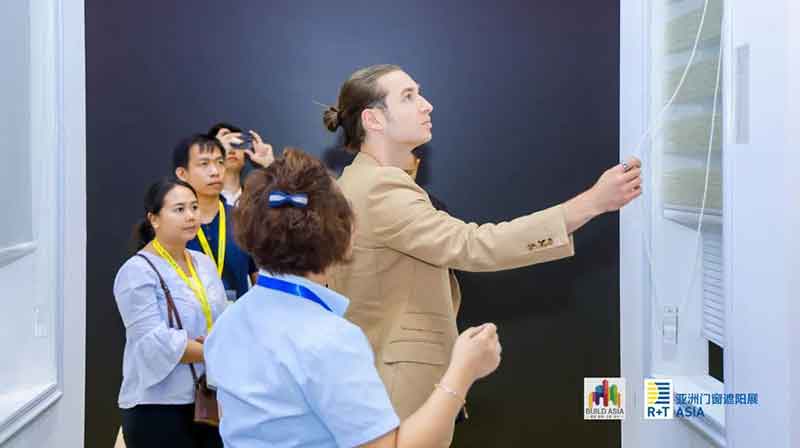 特邀來自歐美超過12個(gè)國家及地區(qū)的強(qiáng)大買家團(tuán)組團(tuán)觀展