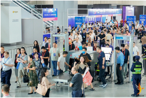 匯聚八方資源，共創(chuàng)停充輝煌！2024 大灣區(qū)智慧停車及充電樁展，聚焦熱點前沿，推動行業(yè)變革