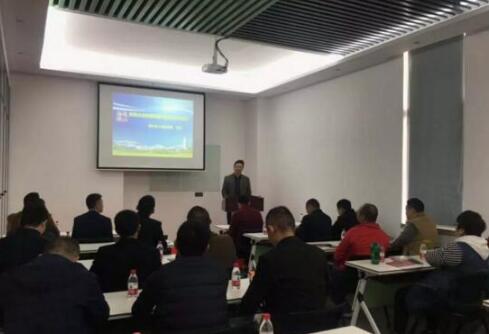 協(xié)會(huì)成功舉行民營(yíng)企業(yè)如何規(guī)避法律風(fēng)險(xiǎn)專題講座