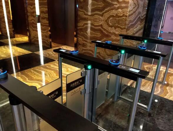 看，智能門禁系統(tǒng)在斷網(wǎng)下依舊玩得66的