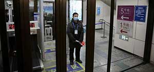 北京地鐵出入口卷閘門升級為智能電動門 可遠(yuǎn)程自動開關(guān)、能監(jiān)測客流情況