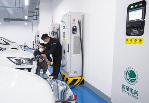 充電樁可以“私人訂制”啦！江蘇打通居住區(qū)充電設(shè)施接電“最后一百米”