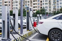 充電站如何選址？既要考慮客流，更不能碰紅線！