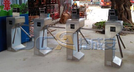 門禁人臉識(shí)別閘機(jī)需要具備的功能