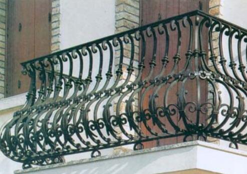 豐富多彩的鐵藝護(hù)欄，有沒有擔(dān)心有一天也會掉漆？