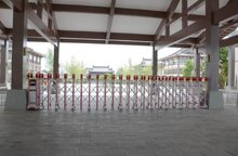 當(dāng)鋁合金伸縮門出現(xiàn)故障時，該怎么辦？