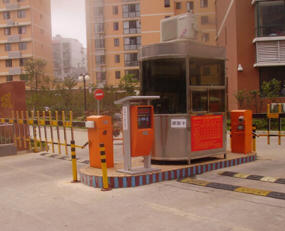 北京朝陽錦城道閘案例 - 中出網(wǎng)-智能出入口與停車充電門戶