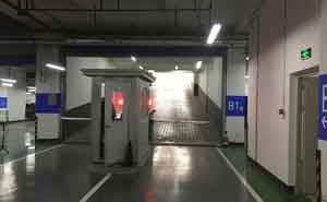 成都龍之夢(mèng)大酒店道閘案例 - 中出網(wǎng)-智能出入口與停車充電門(mén)戶