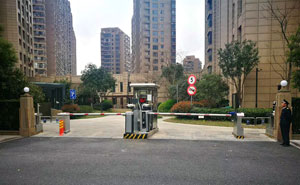 杭州九悅印象道閘案例 - 中出網(wǎng)-智能出入口與停車充電門戶