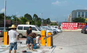 廣州嘉禾望崗銀豐電子商務大廈道閘案例 - 中出網(wǎng)-智能出入口與停車充電門戶