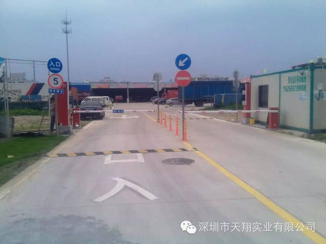 浙江寶通萬(wàn)國(guó)物流園雙層票箱案例 - 中出網(wǎng)-智能出入口與停車(chē)充電門(mén)戶(hù)