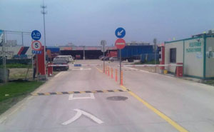 浙江寶通萬(wàn)國(guó)物流園雙層票箱案例 - 中出網(wǎng)-智能出入口與停車充電門戶