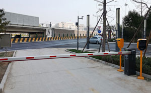 河北廊坊燕郊中興和園無人值守車牌識別系統(tǒng)工程案例 - 中出網(wǎng)-智能出入口與停車充電門戶