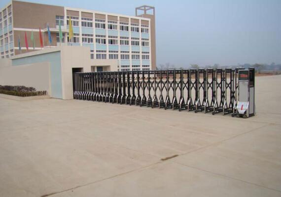 伸縮門案例十二 - 中出網(wǎng)-智能出入口與停車充電門戶