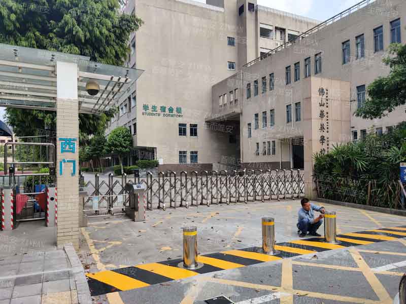 佛山市華英學(xué)校西門 - 中出網(wǎng)-智能出入口與停車充電門戶