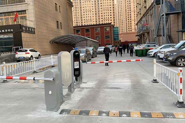 太原錦東佳苑無(wú)人值守停車(chē)場(chǎng)管理系統(tǒng)案例 - 中出網(wǎng)-智能出入口與停車(chē)充電門(mén)戶(hù)