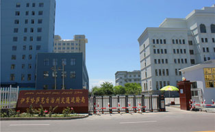 新疆伊犁哈薩克自治州交通運(yùn)輸局伸縮門工程案例