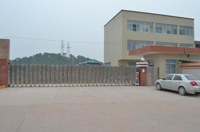 欽州市車(chē)管所伸縮門(mén)案例 - 中出網(wǎng)-智能出入口與停車(chē)充電門(mén)戶(hù)