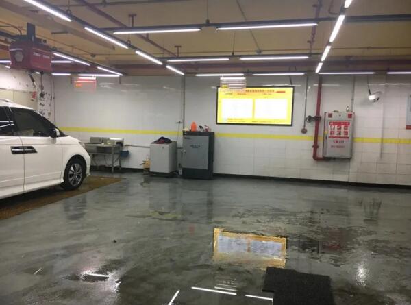 車牌識別相機應用于門店內(nèi)