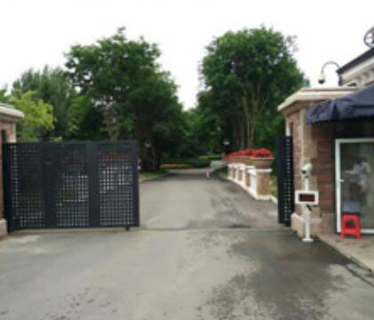 長春市森林別墅車牌識(shí)別系統(tǒng)案例 - 中出網(wǎng)-智能出入口與停車充電門戶