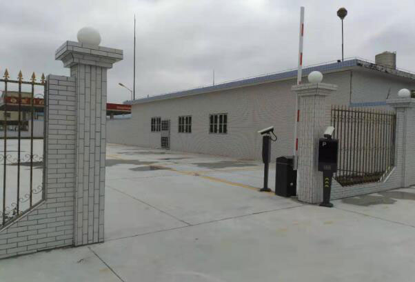 廣東宏誠汽車駕駛技術服務有限公司道閘案例 - 中出網-智能出入口與停車充電門戶