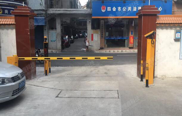 肇慶市四會(huì)市公安局巡警大隊(duì)車(chē)牌識(shí)別系統(tǒng)案例 - 中出網(wǎng)-智能出入口與停車(chē)充電門(mén)戶(hù)