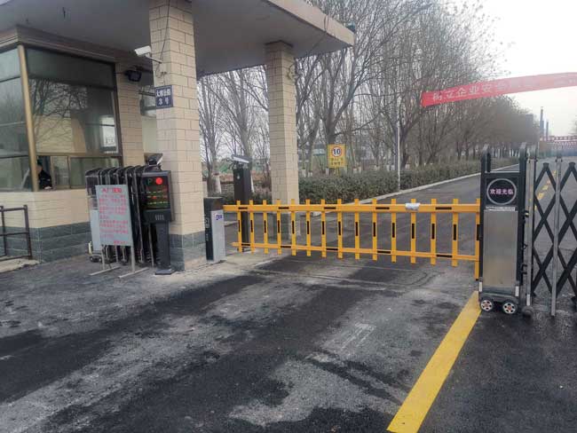 山西鑫遠(yuǎn)電力器材有限公司車牌識別案例 - 中出網(wǎng)-智能出入口與停車充電門戶