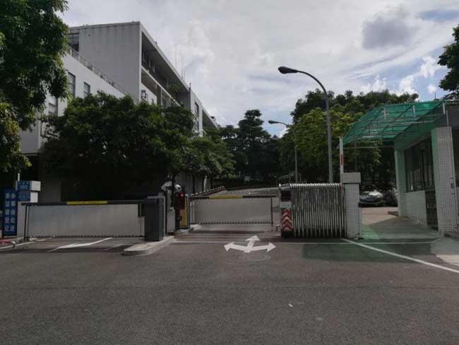 廣州番禺區(qū)東環(huán)街道辦車牌識別系統(tǒng)案例 - 中出網(wǎng)-智能出入口與停車充電門戶