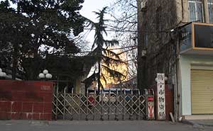 濟(jì)寧市物資局伸縮門案例