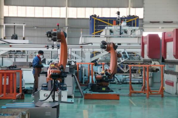 一手抓生產(chǎn)，有序有力，加速?gòu)?fù)產(chǎn)