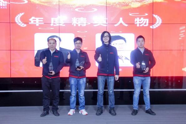 年度精英人物：王炎華、萬清華