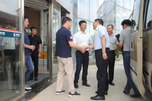 市委常委、市委組織部部長李鎮(zhèn)發(fā)蒞臨百勝智能調(diào)研、指導(dǎo)