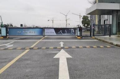 人行、車行一體化智慧管理，百勝智能助力新松機(jī)器人數(shù)字化工廠建設(shè)