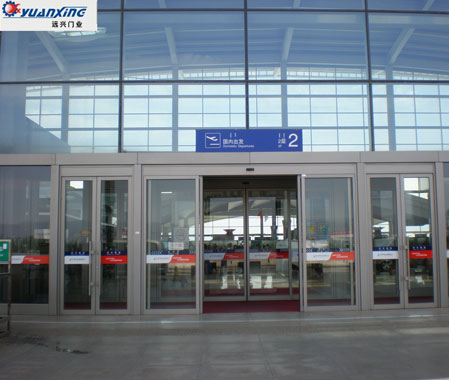 首都機(jī)場航站樓-自動門案例 - 中出網(wǎng)-智能出入口與停車充電門戶