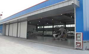 華西直升機(jī)庫大門車庫門案例