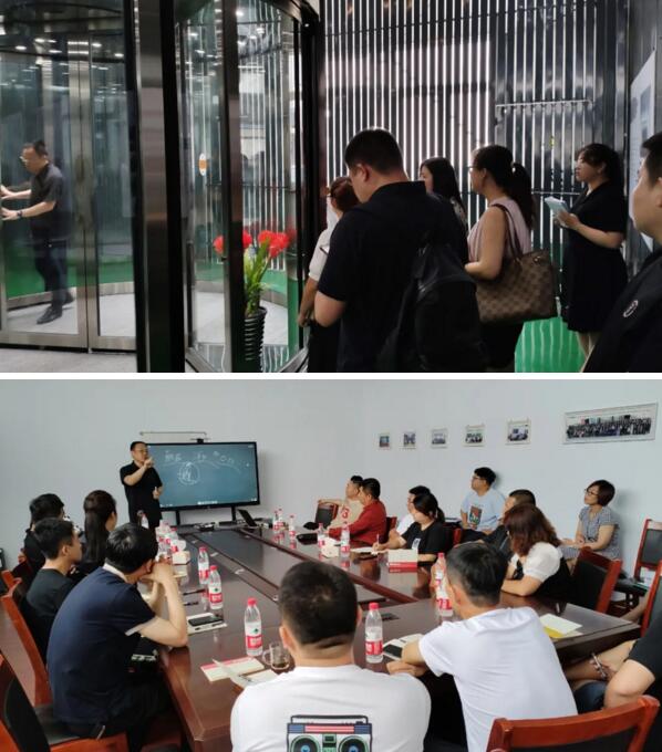  公司董事長周國青與合作伙伴們針對(duì)于新產(chǎn)品的銷售模式進(jìn)行了深度交流溝通