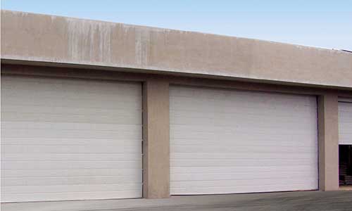 大連機(jī)場(chǎng)工業(yè)門案例 - 中出網(wǎng)-智能出入口與停車充電門戶