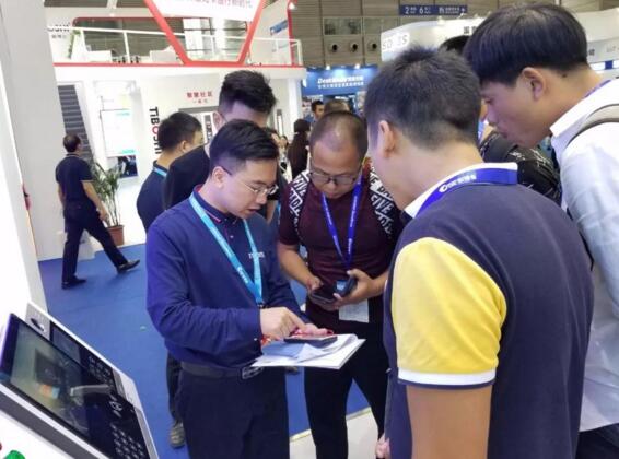 旺龍展會現(xiàn)場