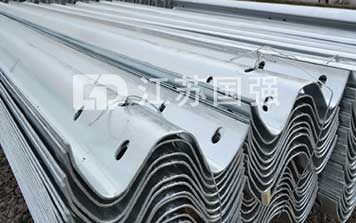 公路防撞護(hù)欄板