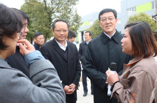 企業(yè)創(chuàng)新謀劃尋策，合力引領(lǐng)護欄行業(yè)未來！