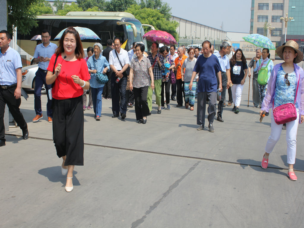 原河北省輕工業(yè)廳老領(lǐng)導(dǎo)干部來(lái)金標(biāo)參觀考察