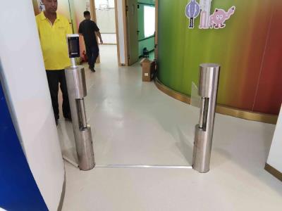 某游樂場人臉識(shí)別擺閘 - 中出網(wǎng)-智能出入口與停車充電門戶