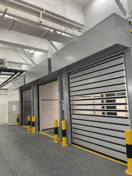 硬質(zhì)快速卷簾門(mén)