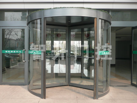 世紀(jì)商務(wù)中心旋轉(zhuǎn)門案例 - 中出網(wǎng)-智能出入口與停車充電門戶
